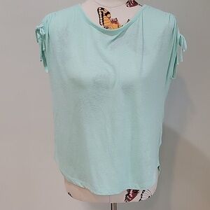 JOIE turquoise linen blend top.  Draw strings at shoulders.  Size is Medium.